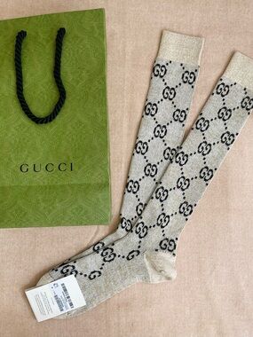 Gucci GG Beige Logo Knee-High Socks with metallic gold threads size M